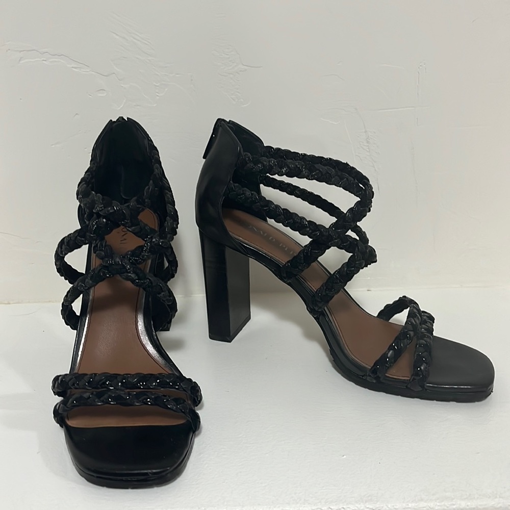 Donald Pliner Seska sandals, size 9, gently worn, excellent condition